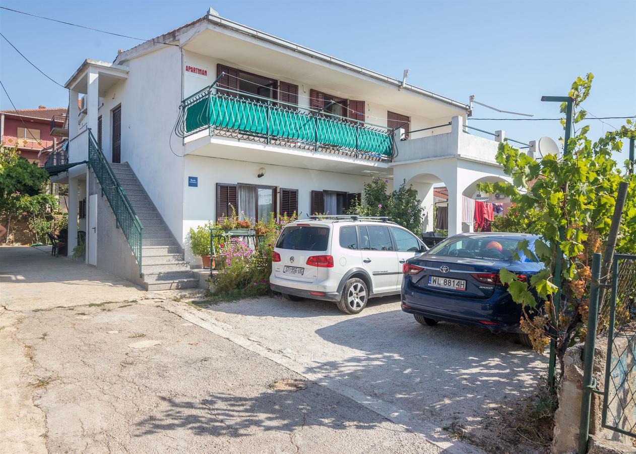 Apartment Vinka Trogir Exterior photo
