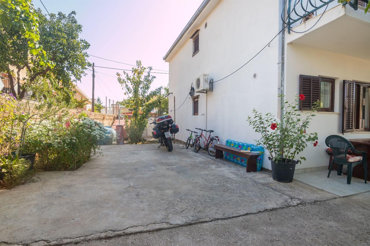 Apartment Vinka Trogir Exterior photo